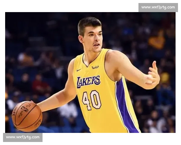 主动破局！杨瀚森顺下造祖巴茨犯规，两罚全中显强硬