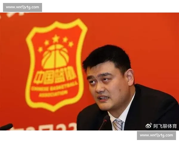 “第一草根王” 涉赌敲警钟：20 年前姚明黑哨与火箭的悲情